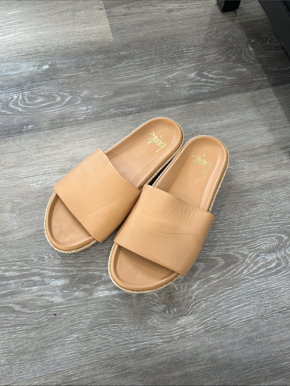 beek Tan Wide-Band Slide Sandals - Casual Slip-On Women’s Shoes